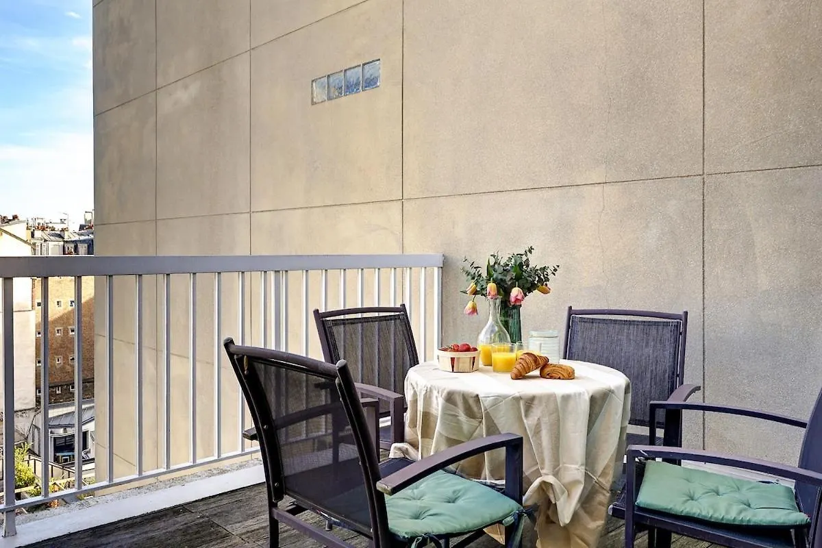 Apartament Eiffel Residence Apolline Paryż